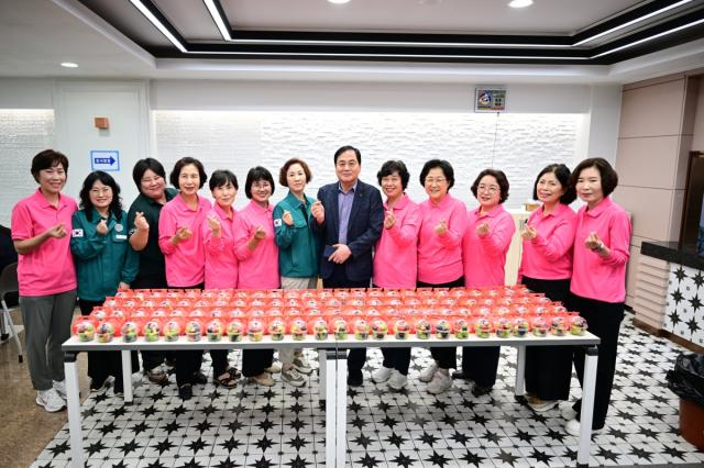 김천시여성단체협의회는 지난 19일 국가 비상대비태세 확립을 위해 실시되고 있는 ‘2026 을지연습’ 훈련장을 방문했다. (사진 = 김천시)