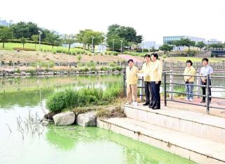 (NSP NEWS Image)[현장에 답이 있다]파주시, 소리천 녹조 대응 현장 점검 실시