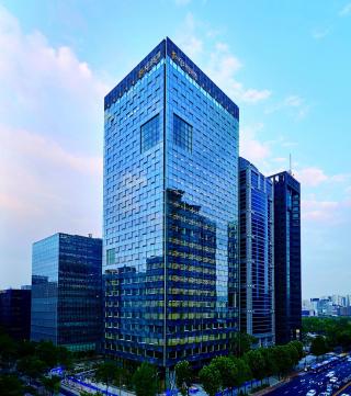 (NSP NEWS Image)[위기관리]KB금융, 오는 27일 회장 후보 3명 압축…국세청 조사 변수