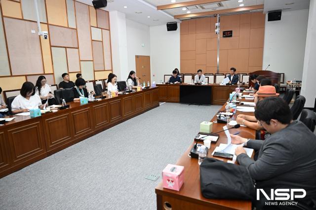 심부건 완주군의회 부의장이 지난 21일 완주군의회 문화강좌실에서 ‘완주군 관광협의회 설립 및 지원에 관한 조례’ 제정을 위한 2차 간담회를 개최했다. (사진 = 완주군의회)
