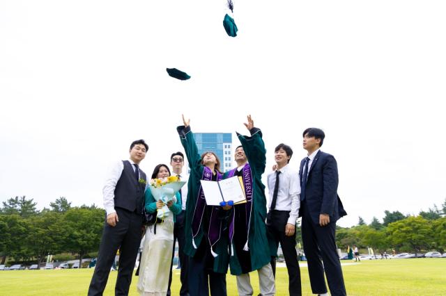 대구대학교가 지난 21일 경산캠퍼스 성산홀(본관) 강당에서 ‘2025학년도 후기 학위수여식’을 개최했다. (사진 = 대구대학교)