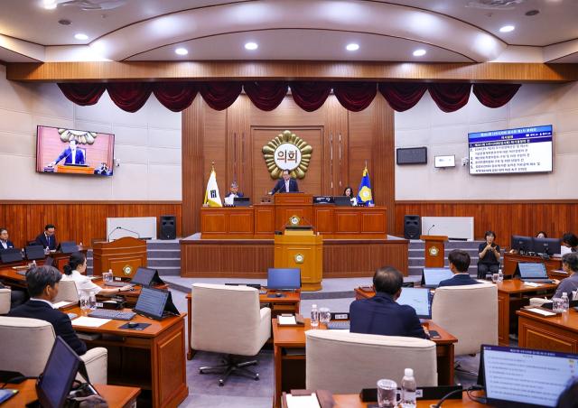 나주시의회가 24일 제281회 임시회 제1차 본회의를 진행하고 있다. (사진 = 나주시의회)