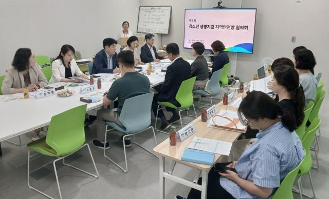 24일 경기도청에서 ‘제1차 청소년 생명지킴 지역안전망 협의회’가 진행되고 있다. (사진 = 경기도)