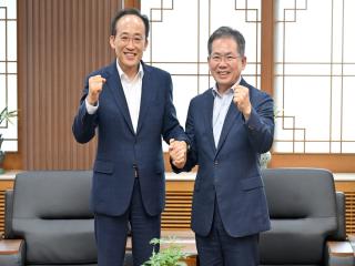 (NSP NEWS Image)김진열 군위군수, 대구시장 만나 TK민·군통합공항 추진 협력방안 논의