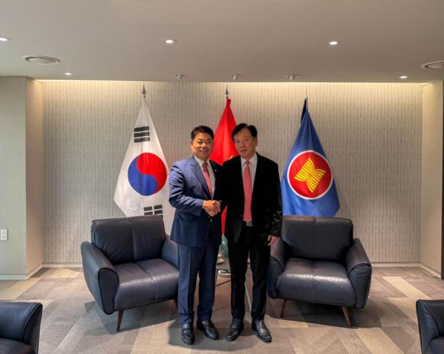 영주시의회 이상근의장 주한 베트남 대사 접견, 고려시대 인연부터 계절근로자까지 우호교류 확대 (사진 = 영주시의회)