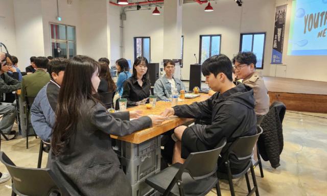 예비창업자 대상 전문 멘토링 모습. (사진 = 시흥시)