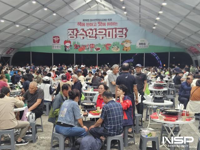 장수군이 오는 9월 10일 목요일부터 13일 일요일까지 나흘간 의암공원과 누리파크 일원에서 ‘제20회 장수한우랑사과랑축제’를 개최한다. (사진 = 장수군)
