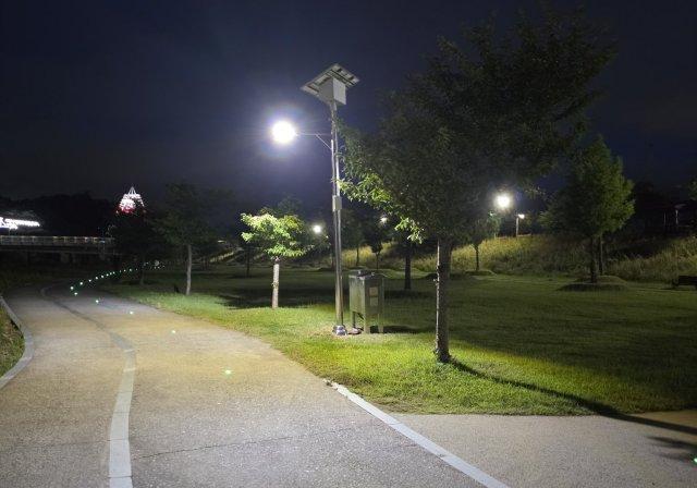 (NSP NEWS Image)광양 동천변에 친환경 태양광 가로등 50기 들어선다