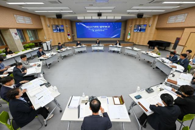 시는 정부 정책과 변화하는 산업환경을 선제적으로 살펴 국·도비 확보와 연계할 수 있는 신규사업을 적극 발굴하고 영주가 가진 산업·관광·농업 등의 강점을 새로운 성장동력으로 연결해