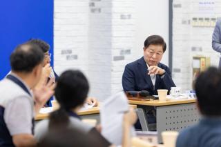 (NSP NEWS Image)박승원 광명시장, “노동자가 정당하게 대우받는 환경 조성…노동 존중 도시 구현”