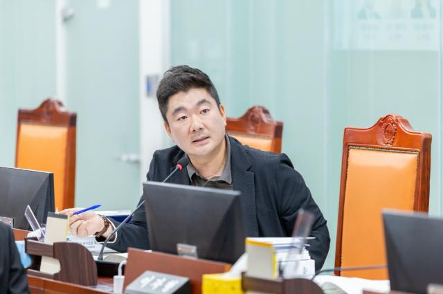 7일 장한별 경기도의원이 제393회 임시회 기획재정위원회 회의에서 발언하는 모습. (사진 = 경기도의회)