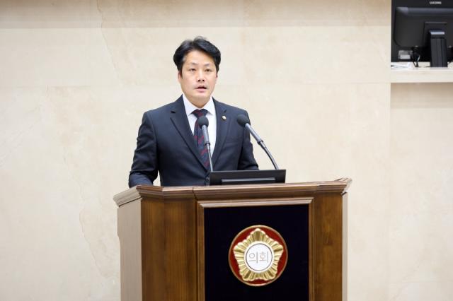 5분 자유발언하는 이정열 용인시의원. (사진 = 용인특례시의회)