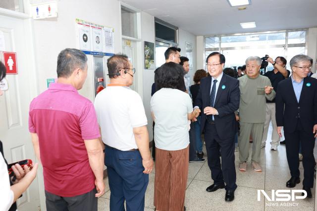 완주군이 고물가로 인한 군민의 생활 부담을 줄이고 지역 상권을 살리기 위해 8일부터 ‘민생안정지원금’ 지급을 시작했다. (사진 = 완주군)