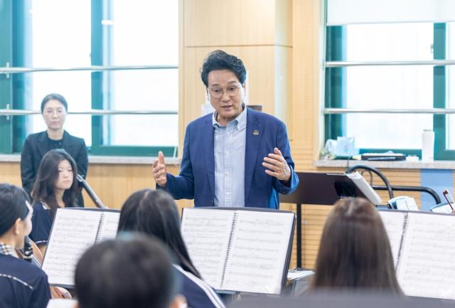 8일 안민석 경기도교육감이 발언을 하고 있다. (사진 = 경기도교육청)