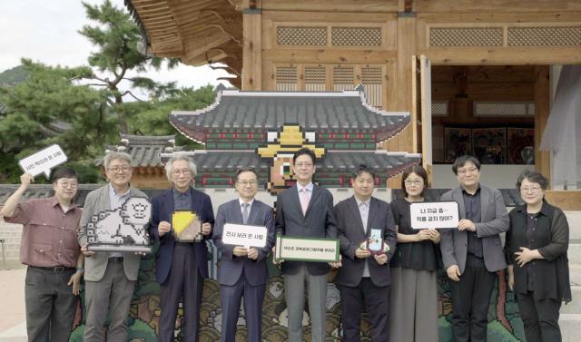 넥슨재단이 ‘바람의나라’ 서비스 30주년을 기념해 오는 21일까지 서울 경복궁 계조당에서 전통공예 전시 ‘이립의 바람, 전통을 잇다’를 개최한다. (사진 = 넥슨재단)