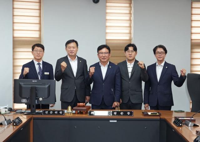 안동시의회 산불피해회복특별위원회 공식 출범, 긴급 수습 넘어 실질적 회복과 재건까지 끝까지 살핀다, 김순중 위원장.허승규 부위원장 선임 (사진 = 안동시의회)
